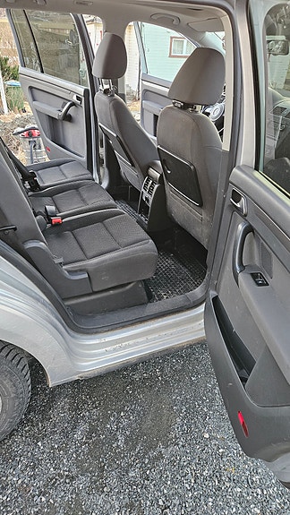 Volkswagen Touran 14 of 22