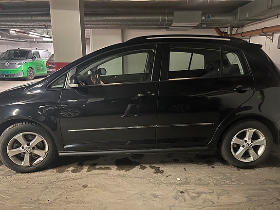 Volkswagen Golf Plus 2 of 5