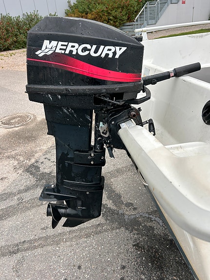 Mercury 25 lang stamme 2002 m/rorkult og kontrollboks