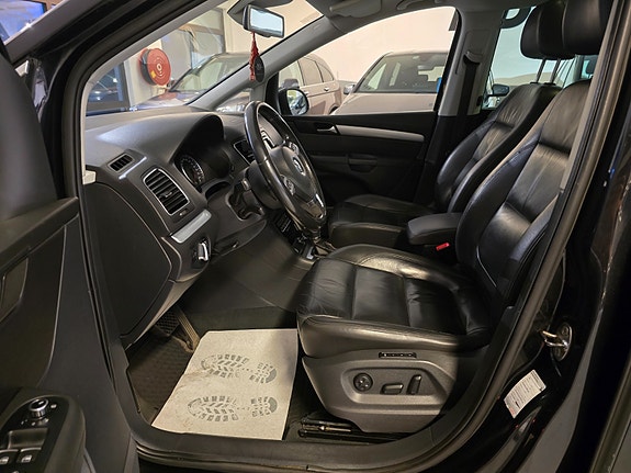 Volkswagen Sharan 12 of 23