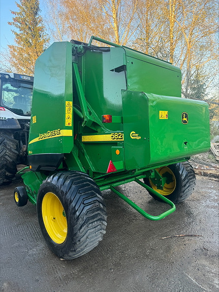 John Deere 582 Maxi cut 2006, kr 115 000,-