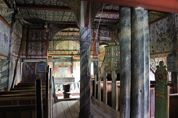 Uvdal stavkirke, interiør