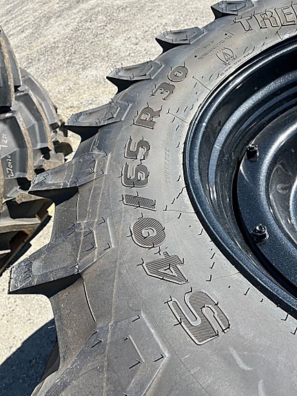 Trelleborg Hjul kompl svarte felger TM800 540/65-30-650/65-42