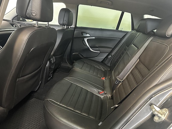 Opel Insignia 13 of 19
