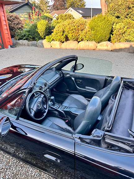 Mazda MX-5 12 of 28