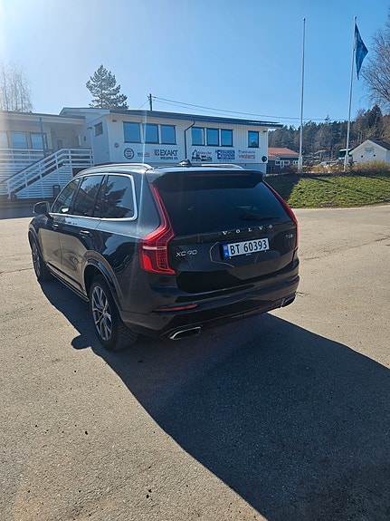 Volvo XC90 11 of 21