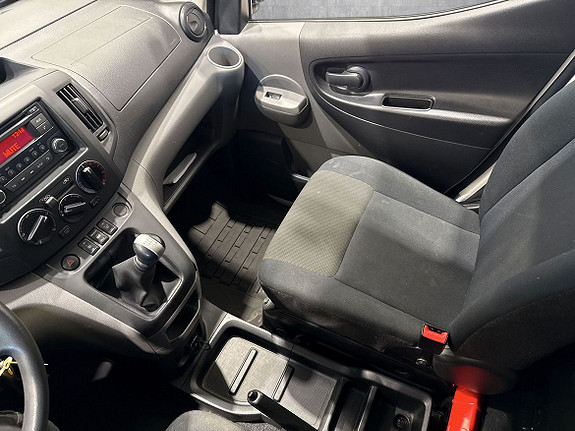 Nissan NV200