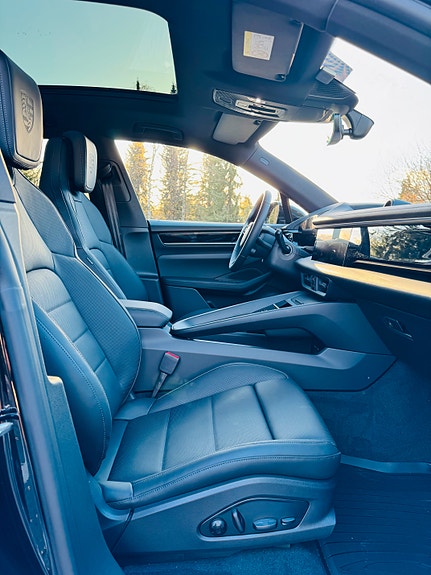 Porsche Macan 20 of 30