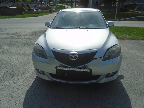 Mazda 3 2 of 5