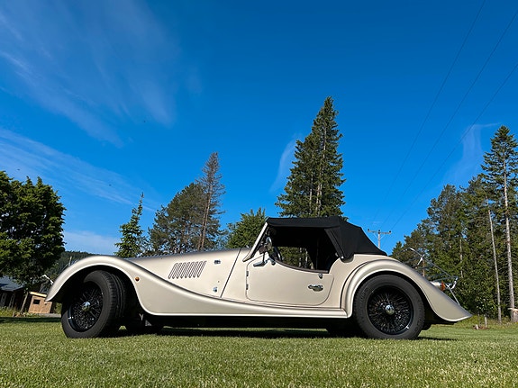 Morgan Plus 4 17 of 19