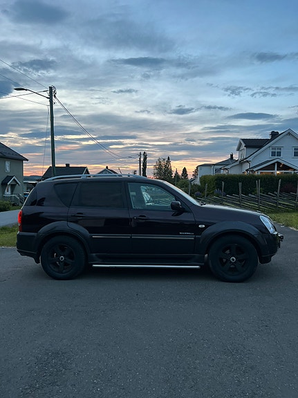 SsangYong Rexton 4 of 30
