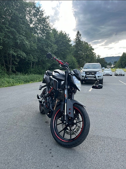 Yamaha MT 2 of 7