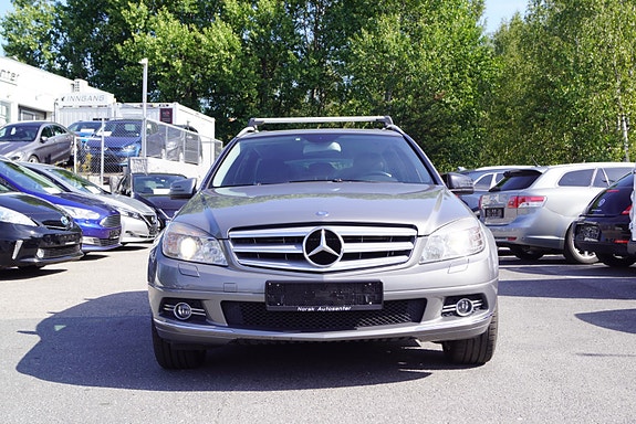 Mercedes-Benz C-Klasse 2 of 30