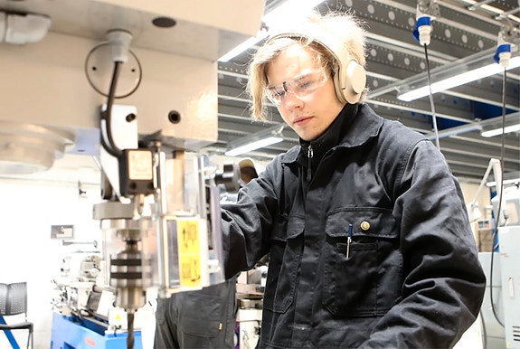 Elev ved teknologi- og industrifag