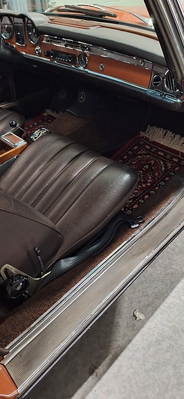 Mercedes-Benz SL-Klasse 9 of 12
