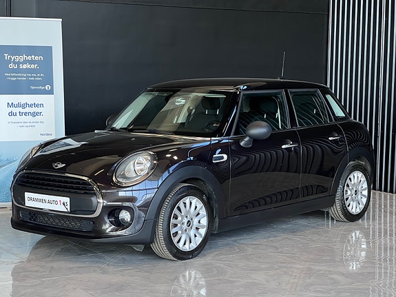 MINI One 2 of 5