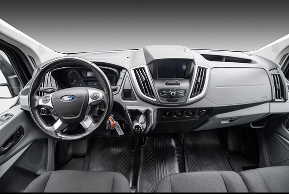 Ford Transit 11 of 21