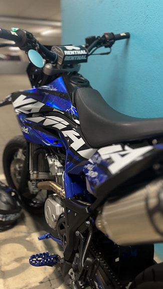 Yamaha WR 125 X 4 of 5