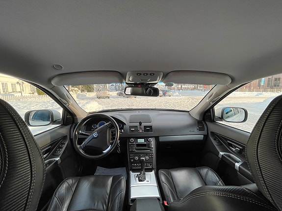 Volvo XC90 9 of 26