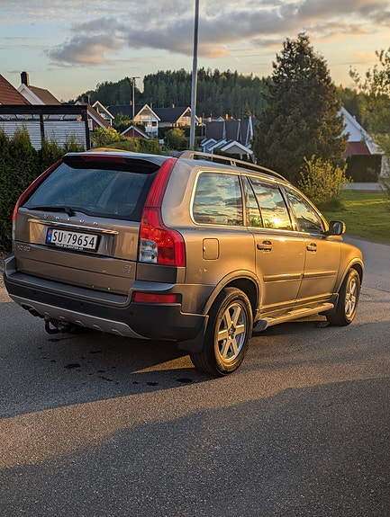 Volvo XC90 20 of 25
