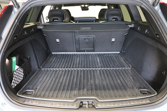 Volvo V60 16 of 17