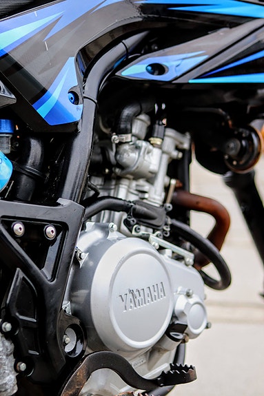 Yamaha WR 125 X 17 of 25