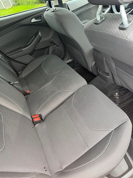 Ford Focus 12 of 23