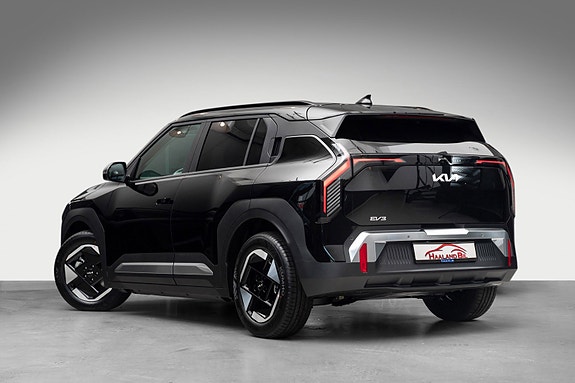 Kia EV3 5 of 30