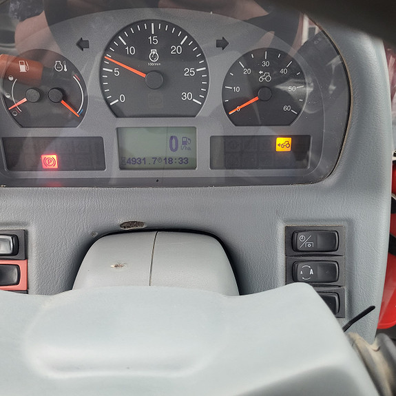 Valtra T213 VERSU 2014, kr 850 000,-