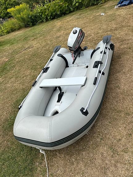Plastimo 9 fot m/ 5 hk Mariner påhengsmotor 5 of 5