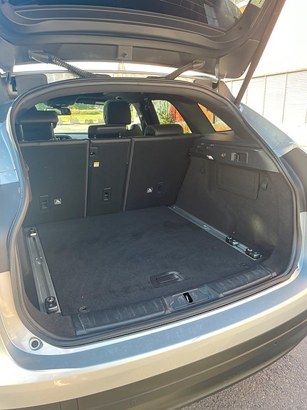 Jaguar F-PACE 14 of 28