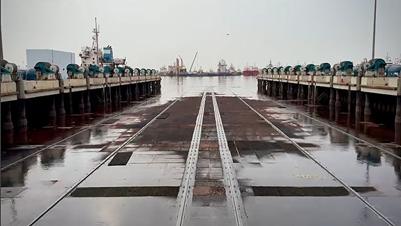 Syncrolift in Dubai breaking the sea level