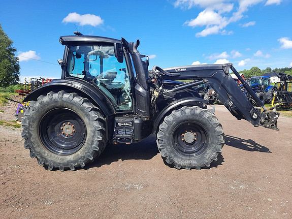 Valtra N174DST, front.hyd,laster 2018, kr 975 000,-