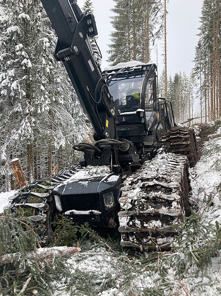 Logset hybrid hogstmaskin