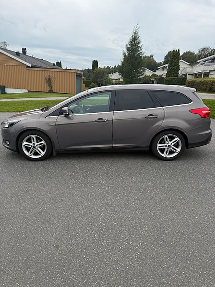 Ford Focus 20 of 23