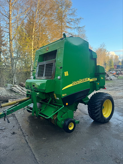 John Deere 582 Maxi cut