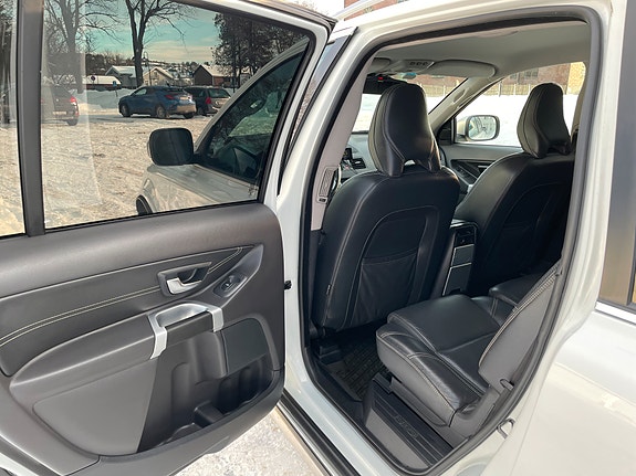 Volvo XC90 13 of 26