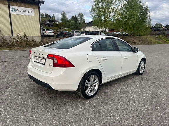 Volvo S60 7 of 30