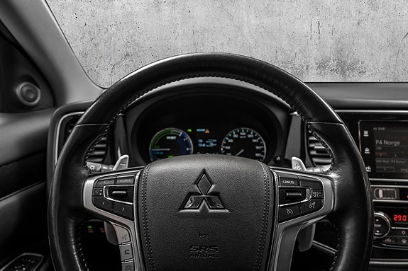 Mitsubishi Outlander 18 of 27