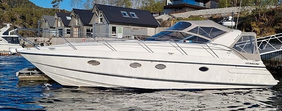 Fairline Targa 39 med motor og drev fra 2007. Betydelig påkostet og oppgradert 2 of 5
