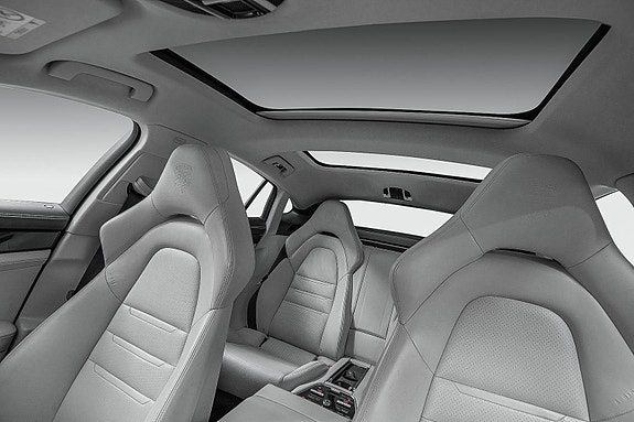 Porsche Panamera 14 of 30
