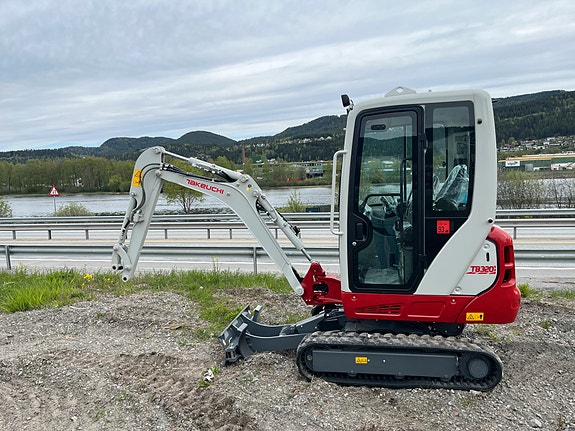 Takeuchi TB320/Ny modell med utvidet garanti 4 år 4000t