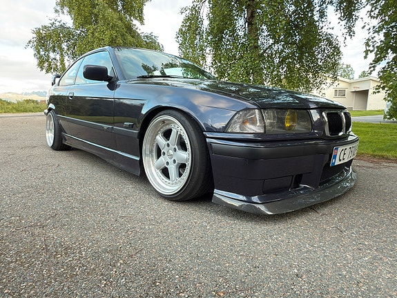 BMW 328i 2 of 30