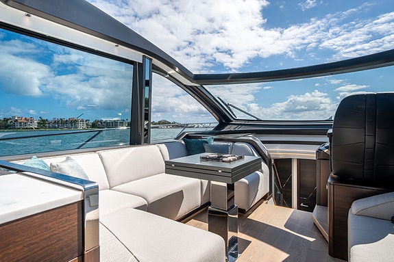 Sunseeker Predator 65 18 of 24