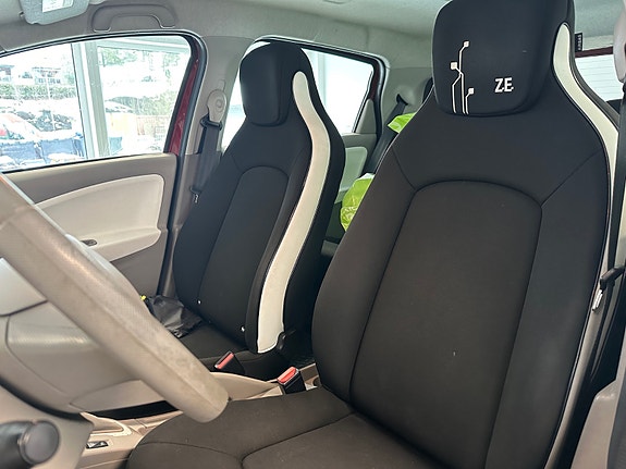 Renault Zoe 11 of 24