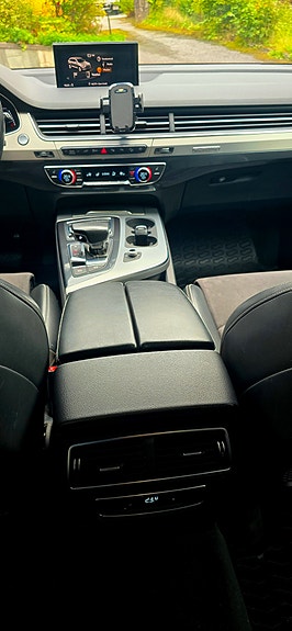 Audi Q7 10 of 22
