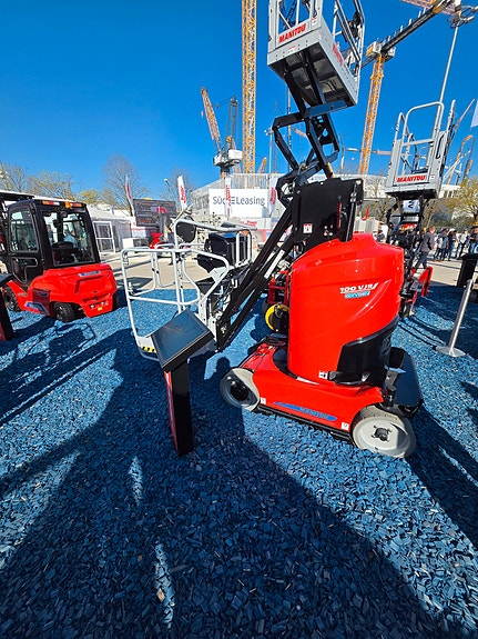 Manitou 100 VJR 3 of 5