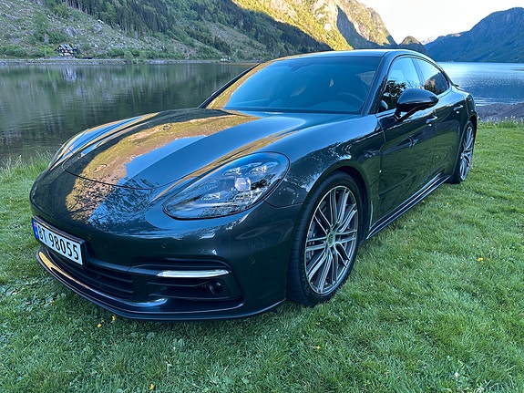 Porsche Panamera 2 of 30