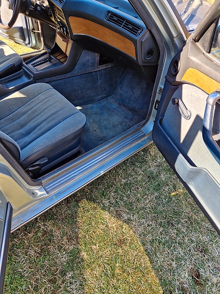 BMW 745iA 9 of 14