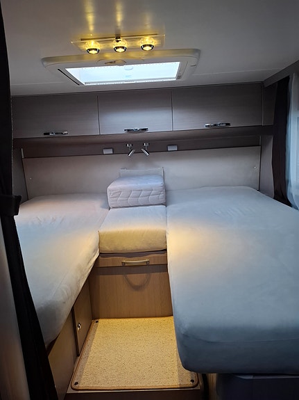 Adria Matrix Supreme SL 13 of 16